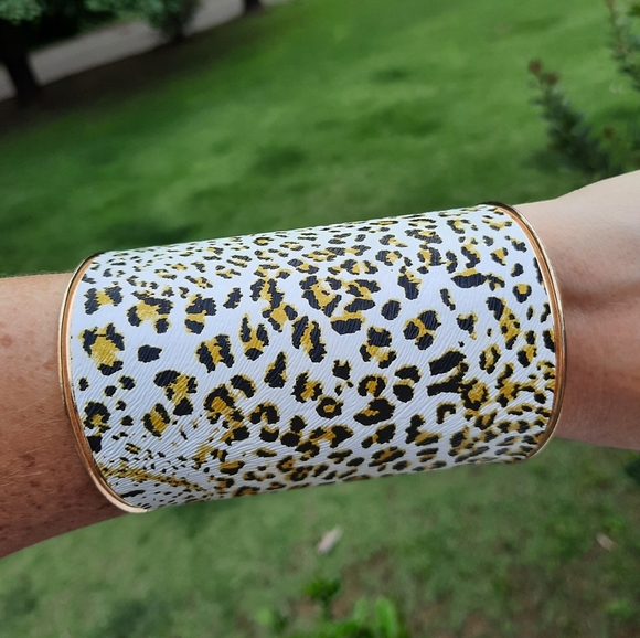 Jewelry - Large leopard cuff bracelet